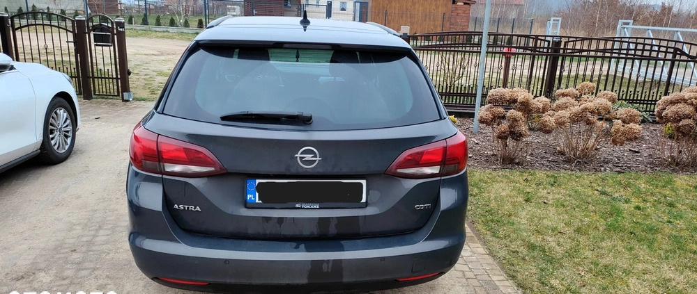 Opel Astra cena 36000 przebieg: 195000, rok produkcji 2016 z Dobrzyca małe 121